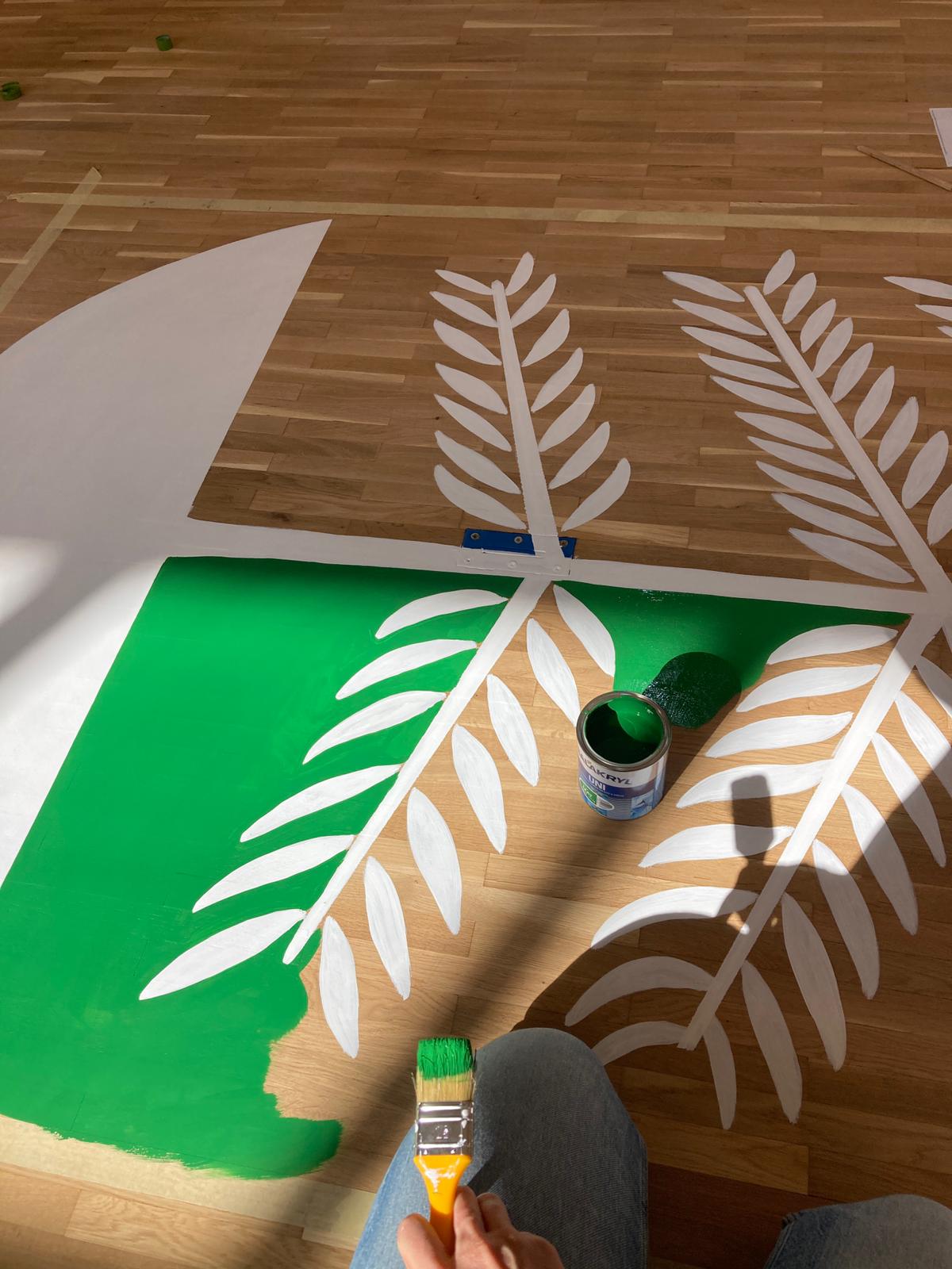 Maľovanie loga školy